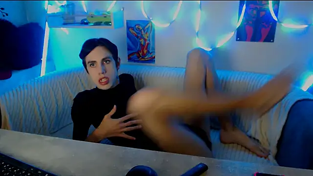 AlexNaughty14 online show from October 2025 07:28:01 AM