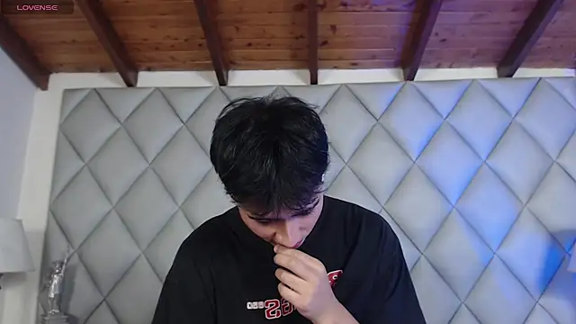 Snapshot of Clement_Reyes chatting on November 2025 01:13:01 PM Clement Reyes online show from November 2025 01:13:01 PM