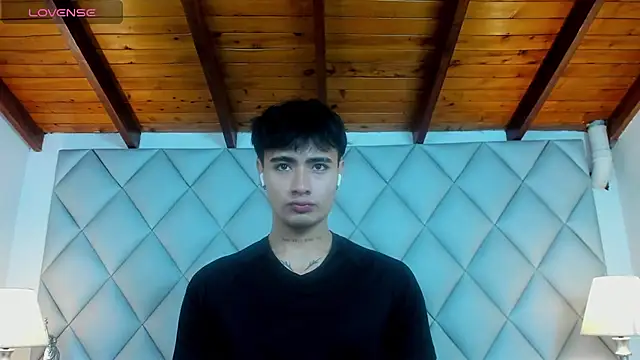 Snapshot of Clement_Reyes chatting on November 2025 12:30:01 PM Clement Reyes online show from November 2025 12:30:01 PM