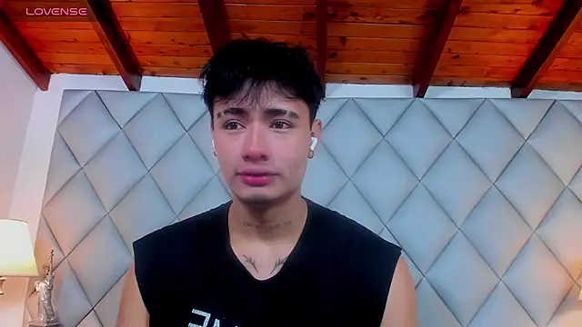 Snapshot of Clement_Reyes chatting on December 2025 12:47:02 PM Clement Reyes online show from December 2025 12:47:02 PM