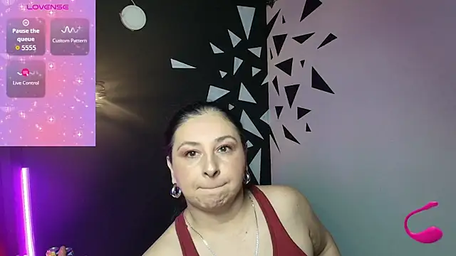 AgataThompson  online show from October 2025 07:34:01 PM