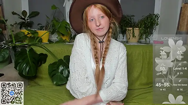 RitaSweety18 online show from November 2025 07:52:02 PM