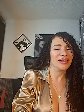 Lina 444 online show from February 2026 01:43:02 AM