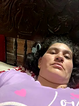 lunasexyhot18 online show from September 2025 10:25:01 PM