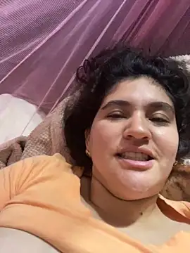 lunasexyhot18 online show from October 2025 06:08:02 PM