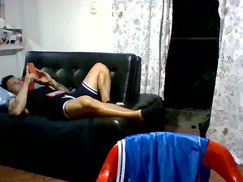 XavierFox1 online show from September 2025 12:47:01 AM