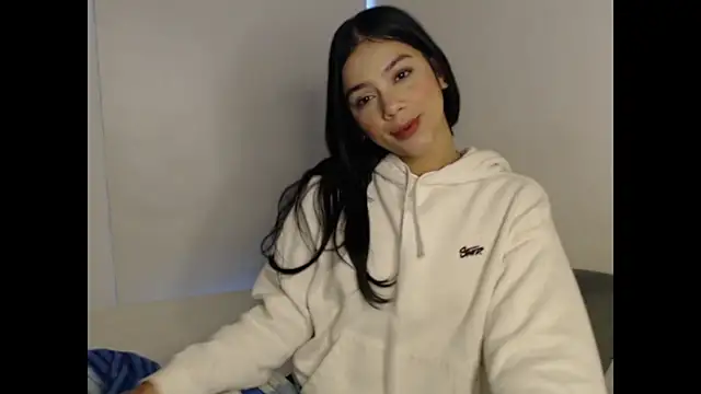 Mia fire666 online show from December 2025 01:26:01 PM