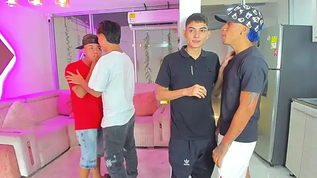 Snapshot of Houseofwarrios chatting on November 2025 05:31:01 AM Houseofwarrios online show from November 2025 05:31:01 AM