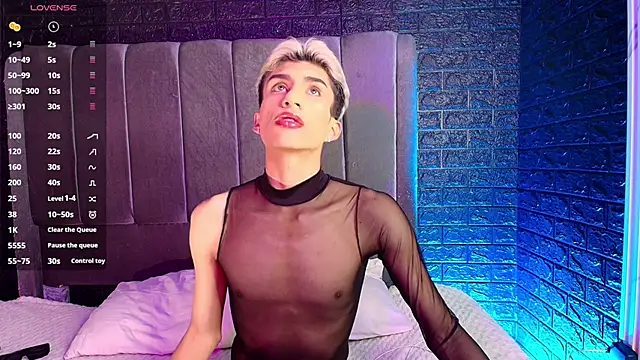 Erick Velveth online show from November 2025 05:39:01 AM