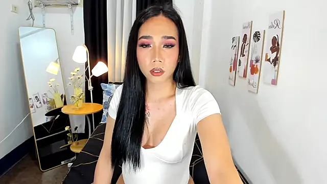 Snapshot of SexyAsianCockTS chatting on September 2025 04:27:01 AM SexyAsianCockTS online show from September 2025 04:27:01 AM