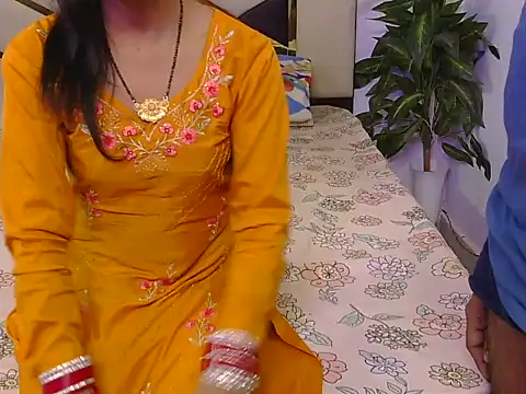 Snapshot of Lovelyy-couple chatting on November 2025 04:51:02 PM Lovelyy-couple online show from November 2025 04:51:02 PM