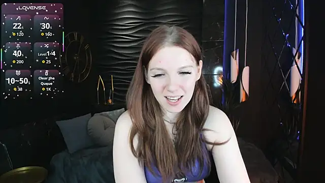 Layla Glam online show from November 2025 01:43:01 PM