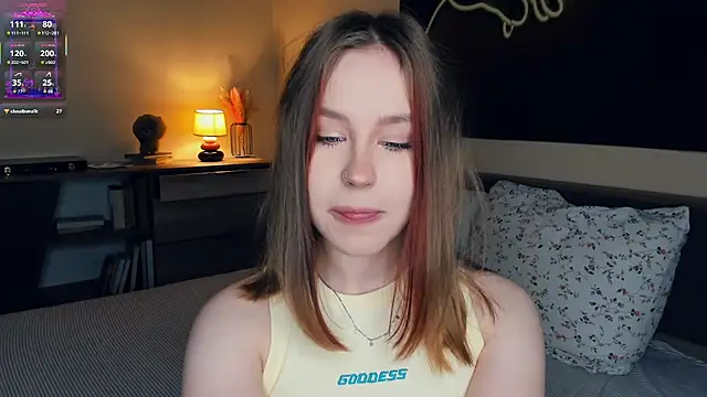 Snapshot of MaliaBourraine chatting on November 2025 07:10:02 AM MaliaBourraine online show from November 2025 07:10:02 AM