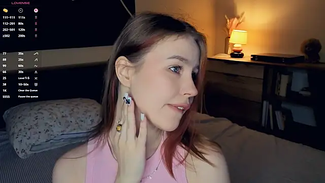 Snapshot of MaliaBourraine chatting on December 2025 07:17:01 AM MaliaBourraine online show from December 2025 07:17:01 AM