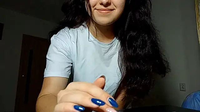 Snapshot of MandaDestiche chatting on September 2025 03:05:01 PM MandaDestiche online show from September 2025 03:05:01 PM