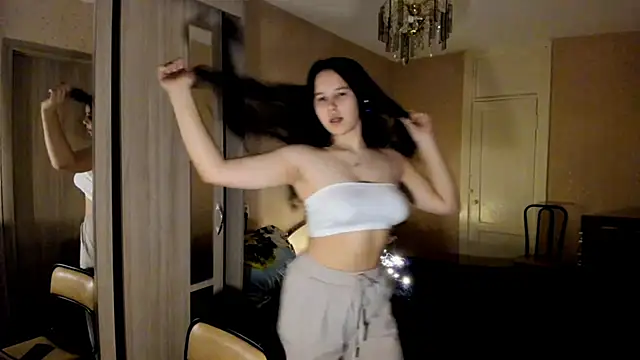 Snapshot of MandaDestiche chatting on October 2025 08:07:01 PM MandaDestiche online show from October 2025 08:07:01 PM