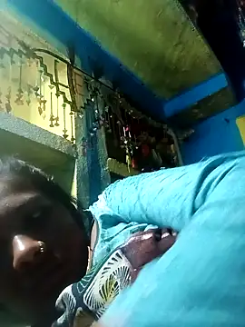 Snapshot of Soya8080 chatting on October 2025 03:48:01 AM Soya8080 online show from October 2025 03:48:01 AM