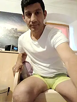 Casianantoonnio online show from October 2025 01:45:02 PM