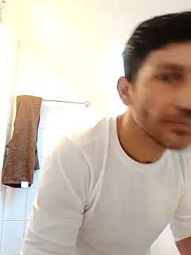 Casianantoonnio online show from December 2025 01:28:01 PM