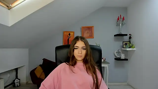 Snapshot of EllaClarke chatting on September 2025 12:41:02 PM EllaClarke online show from September 2025 12:41:02 PM