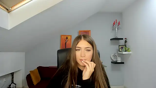 Snapshot of EllaClarke chatting on September 2025 01:59:02 PM EllaClarke online show from September 2025 01:59:02 PM