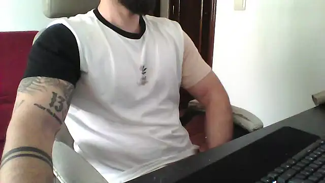 Snapshot of yourfantasy777 chatting on April 2026 03:08:01 PM yourfantasy777 online show from April 2026 03:08:01 PM