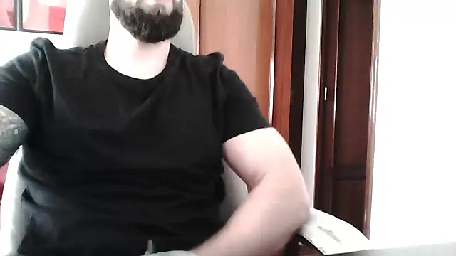 Snapshot of yourfantasy777 chatting on April 2026 03:35:01 PM yourfantasy777 online show from April 2026 03:35:01 PM