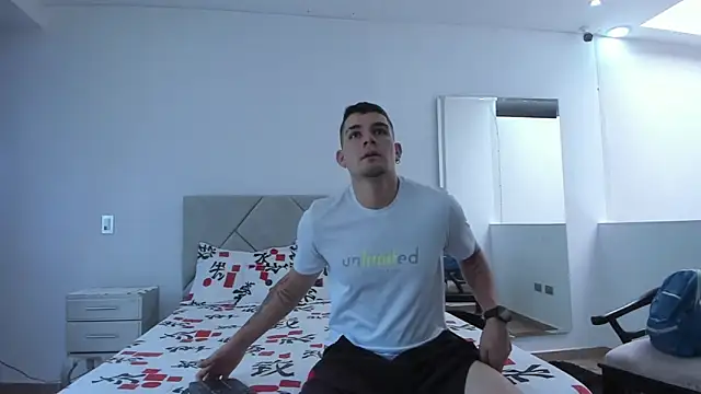 BooyHott  online show from September 2025 07:28:01 PM