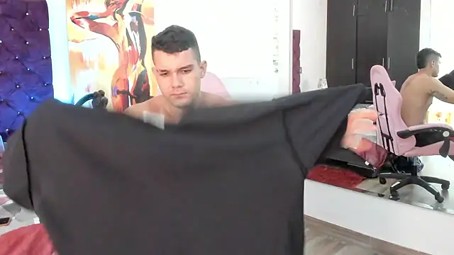 BooyHott  online show from November 2025 07:06:01 PM