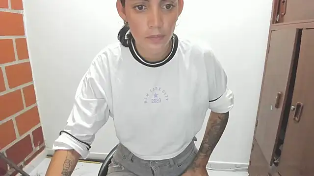 Snapshot of catalinacoxx chatting on October 2025 06:41:02 PM catalinacoxx online show from October 2025 06:41:02 PM