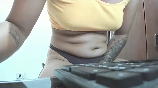 Snapshot of catalinacoxx chatting on October 2025 09:04:01 PM catalinacoxx online show from October 2025 09:04:01 PM