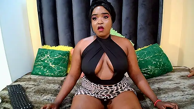 Snapshot of BendOveR0123 chatting on November 2025 04:11:02 PM BendOveR0123 online show from November 2025 04:11:02 PM