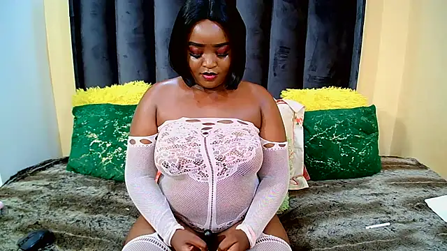 Snapshot of BendOveR0123 chatting on November 2025 06:51:02 PM BendOveR0123 online show from November 2025 06:51:02 PM