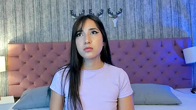 LiaaTurner online show from January 2026 08:10:02 PM