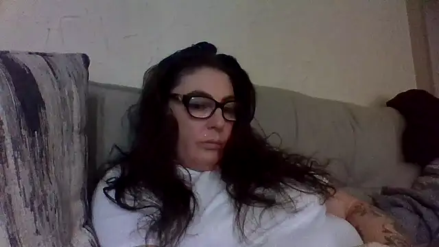 Rileyxxx69 online show from November 2025 04:22:02 PM