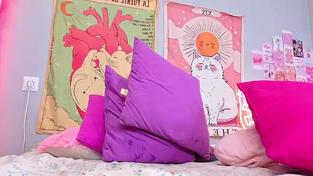 Leri Dells online show from April 2026 04:46:01 AM