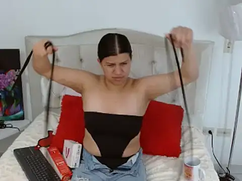 Arianaskyblue online show from October 2025 12:06:01 AM