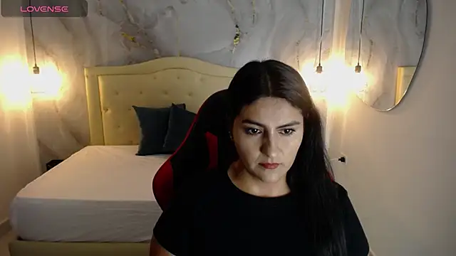 Samy moore14 online show from September 2025 01:35:02 PM