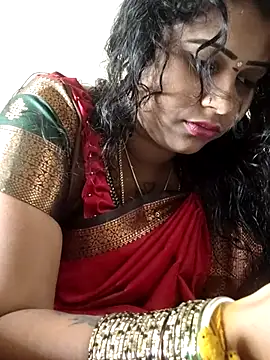 sweetqueen143 online show from October 2025 04:01:02 AM