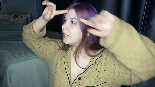 Snapshot of Elvira8cute chatting on October 2025 08:41:02 PM Elvira8cute online show from October 2025 08:41:02 PM