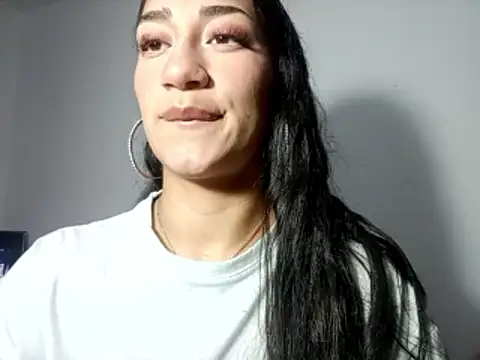 Miia  strog online show from October 2025 03:22:02 PM