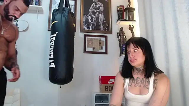 Snapshot of henryhadesflirt chatting on April 2026 06:17:01 PM henryhadesflirt online show from April 2026 06:17:01 PM