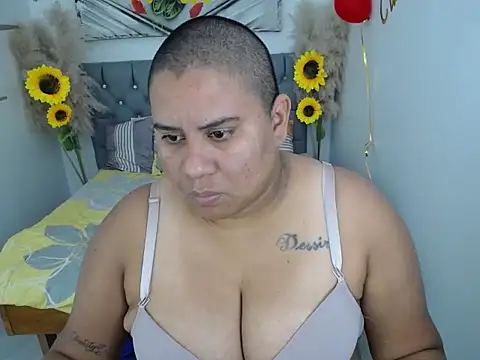 Snapshot of hotlesby_valery chatting on October 2025 12:17:02 PM hotlesby valery online show from October 2025 12:17:02 PM