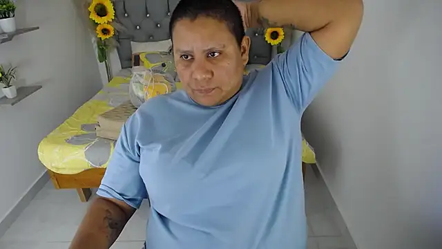 hotlesby valery online show from November 2025 08:11:02 PM