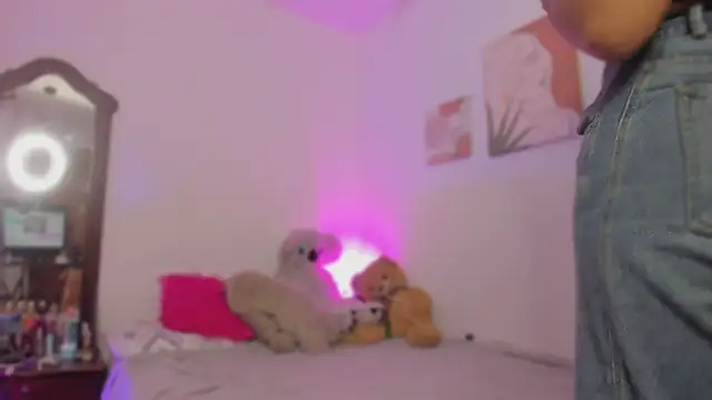 camilafoox7 online show from October 2025 06:18:01 PM