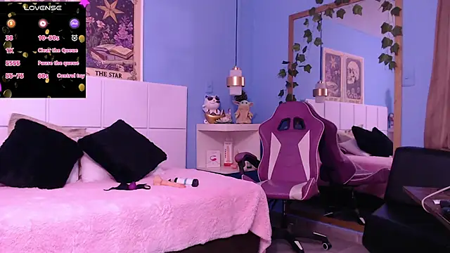 PenelopeBond online show from November 2025 07:43:01 AM