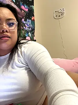 Snapshot of kiaradanielaxx chatting on December 2025 03:39:02 PM kiaradanielaxx online show from December 2025 03:39:02 PM