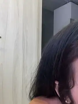 Snapshot of Rouse_Monroe chatting on March 2026 01:42:02 AM Rouse Monroe online show from March 2026 01:42:02 AM