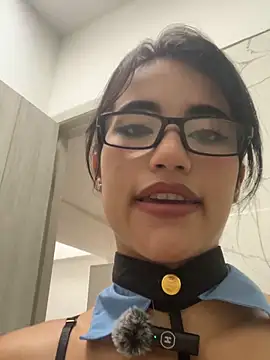 Snapshot of Rouse_Monroe chatting on March 2026 03:45:01 PM Rouse Monroe online show from March 2026 03:45:01 PM