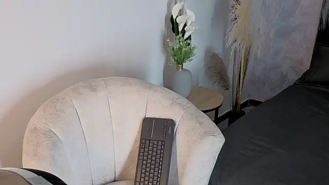 Snapshot of sarita_princess7 chatting on December 2025 08:13:01 PM sarita princess7 online show from December 2025 08:13:01 PM